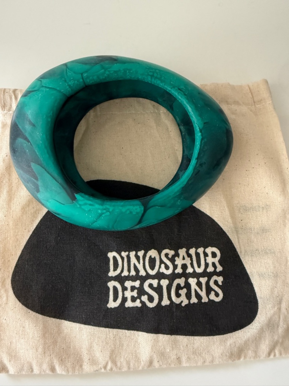 DINOSAUR DESIGNS Large Rock Resin Bangle Bracelet - Green